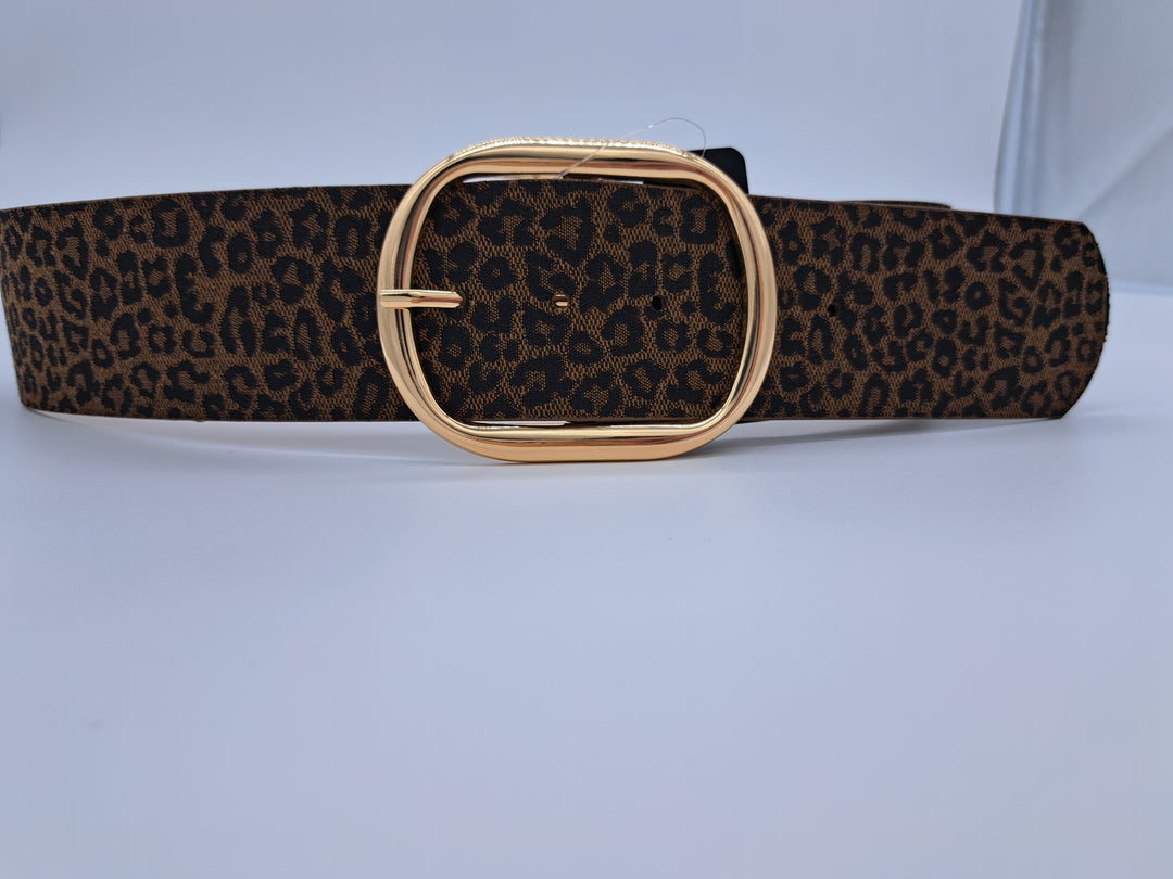 Leopard print belt